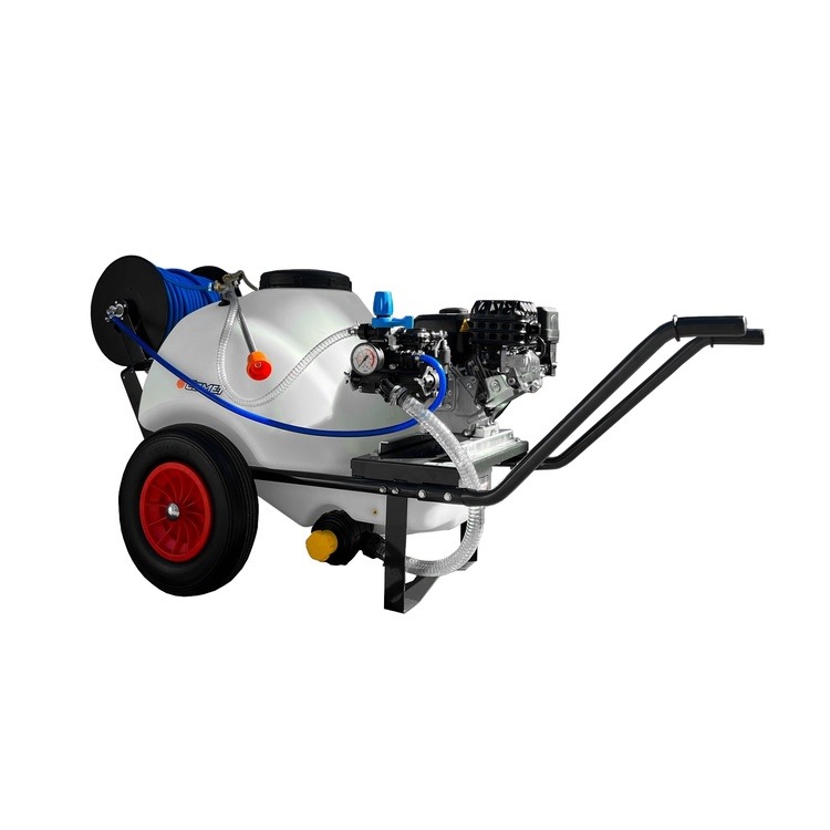 Бензиновый опрыскиватель на колесах Comet 120 GX200